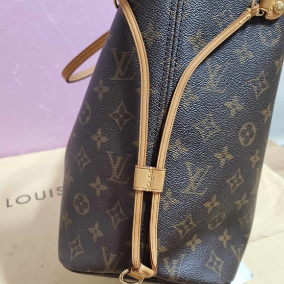 Authentic Neverfull MM - Picture 6 of 13